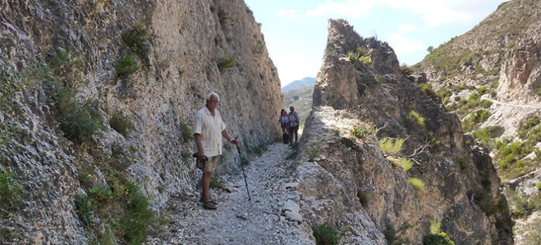 Molvízar, Romarstigen och Sierra del Chaparral