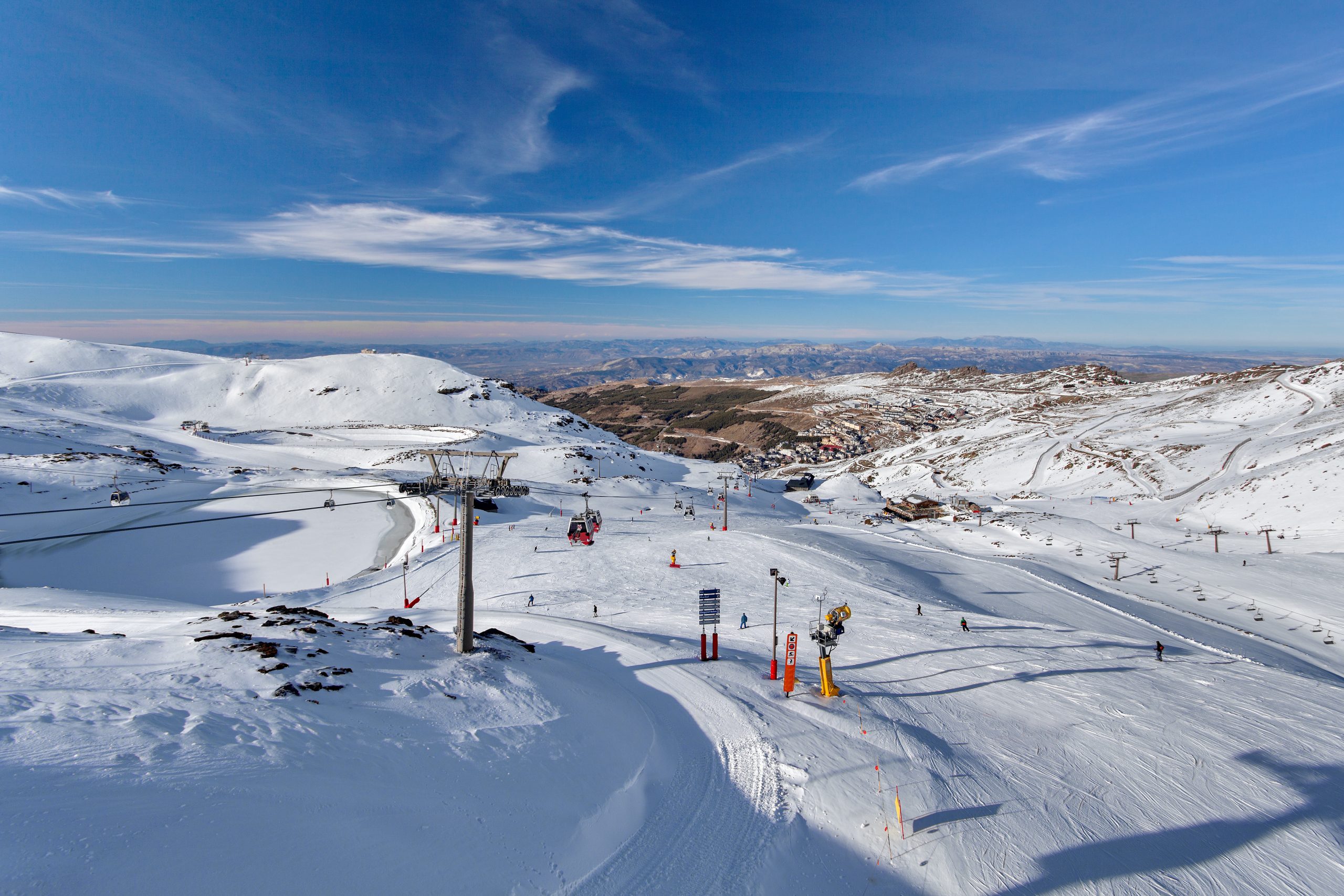 Mountain,Skiing,-,Pradollano,,Sierra,Nevada,,Spain