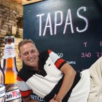 I Spanien finns det alltid en bar eller ett café precis runt hörnet