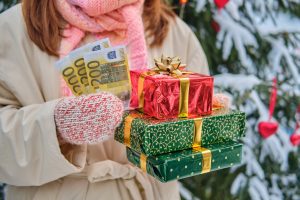 1 av 3 spenderar mer på julen i år