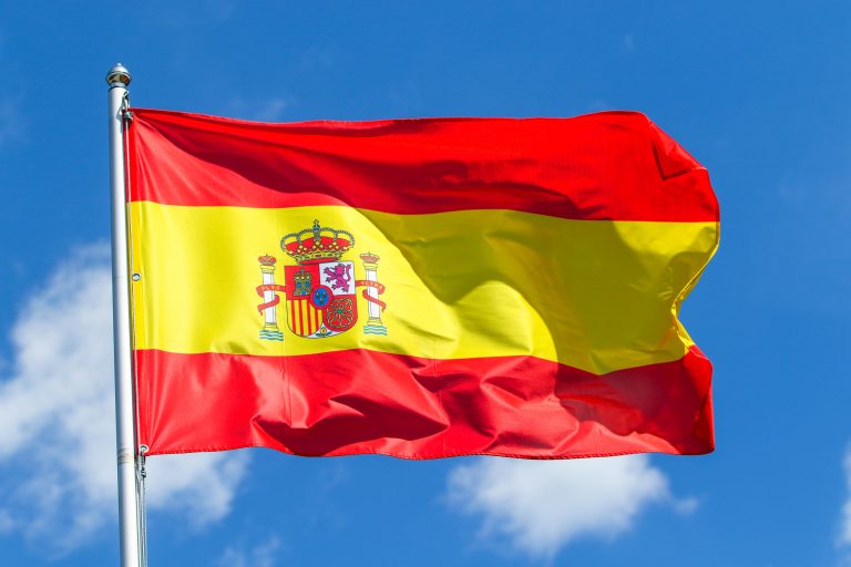 Spain,National,Flag,On,A,Sunny,Day