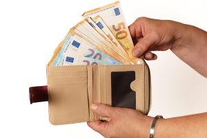 Minimilönen i Spanien höjs till 1 080 euro i månaden