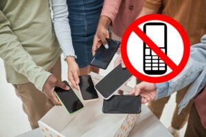 Många skolor förbjuder mobiltelefoner
