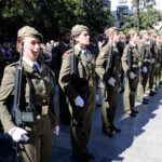 Fler kvinnor vill göra militärtjänst