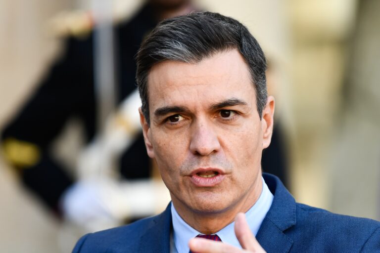Pedro Sánchez sitter kvar som premiärminister