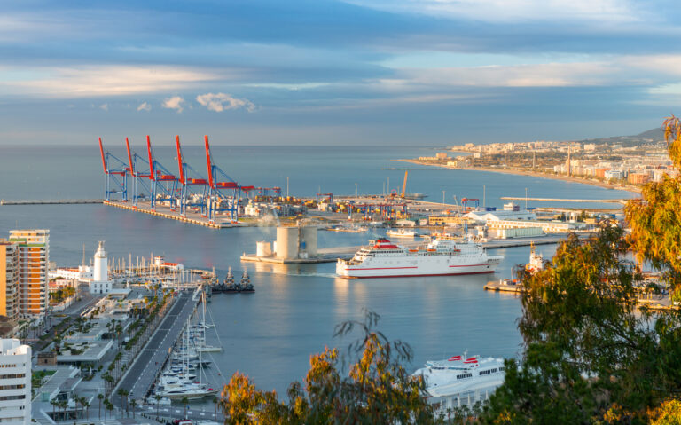 Málaga hamn: 150-årsjubileum och nya Muelle 8