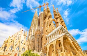 Barcelona förbjuder korttidsuthyrning till turister från 2029