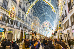 Upplev julbelysning i andalusiska huvudstäder