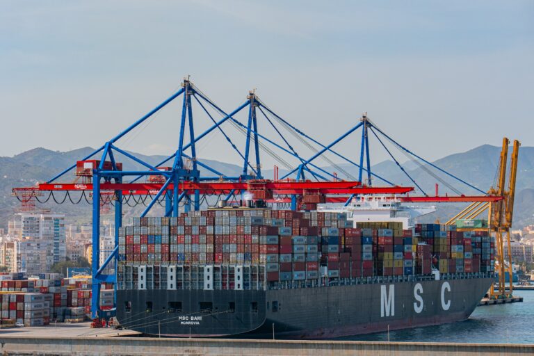 Containerfartygen hopar sig i Málaga