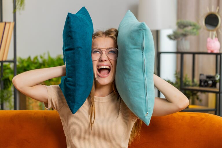 Fråga experten: Vad kan jag göra åt stökiga grannar?