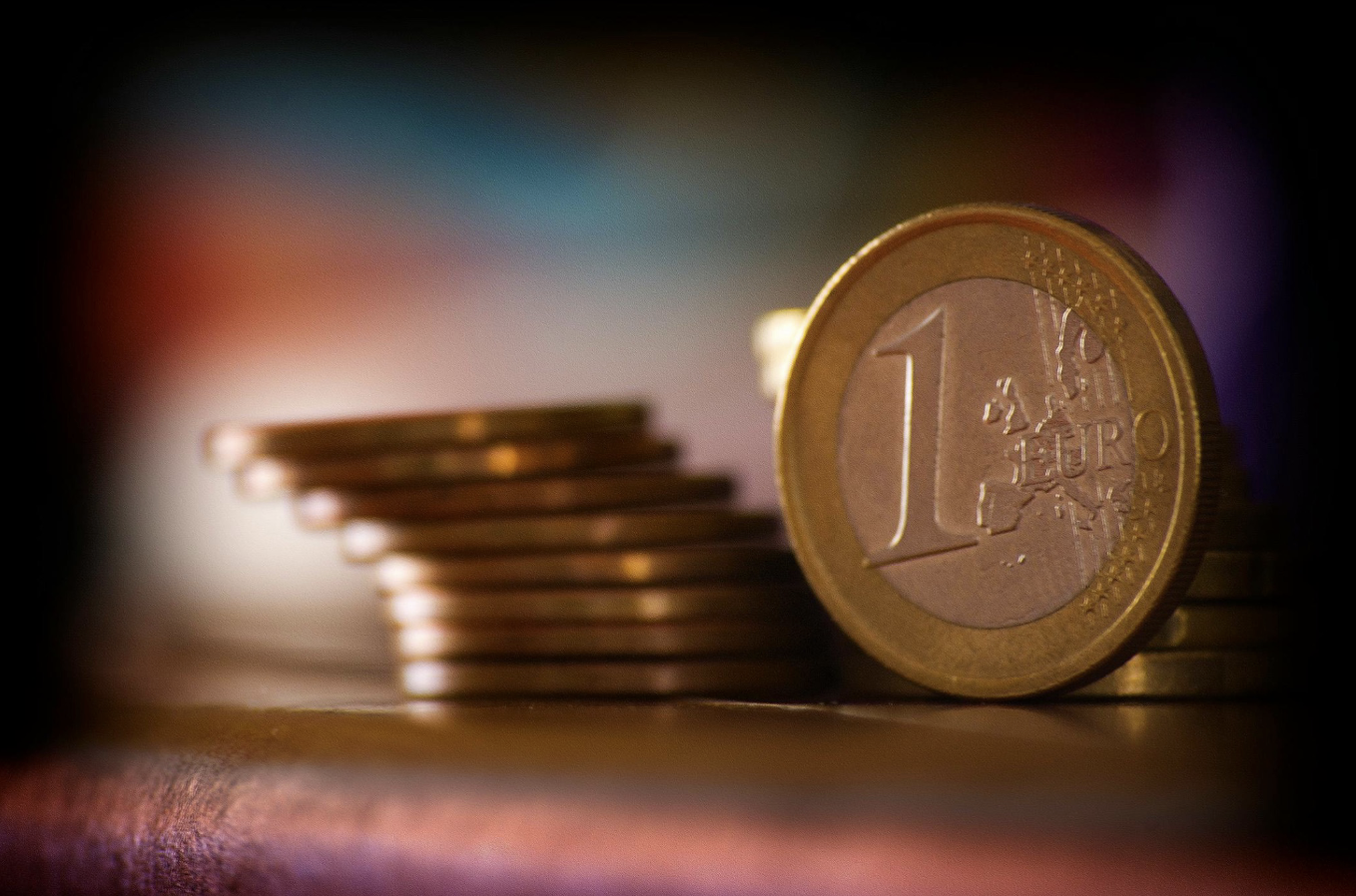 Så hanterar du valutafluktuationer som svensk i Spanien