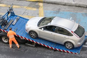 Bortforsling av felparkerat fordon 34 procent dyrare