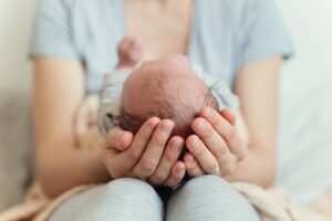 Kvinna försökte sälja sitt barn för 3 000 euro