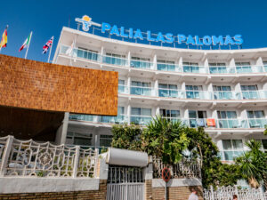 Endast ett fåtal hotell stänger under lågsäsongen